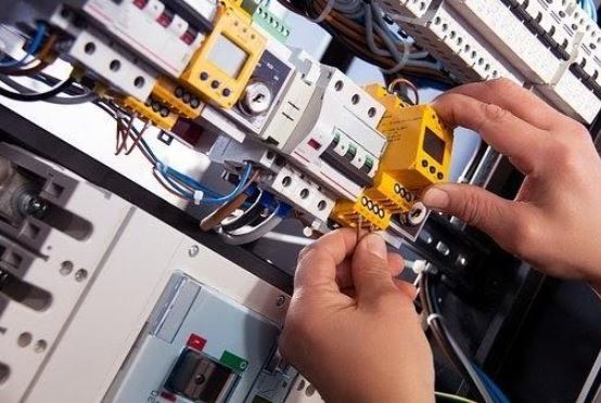What is a low voltage contractor?